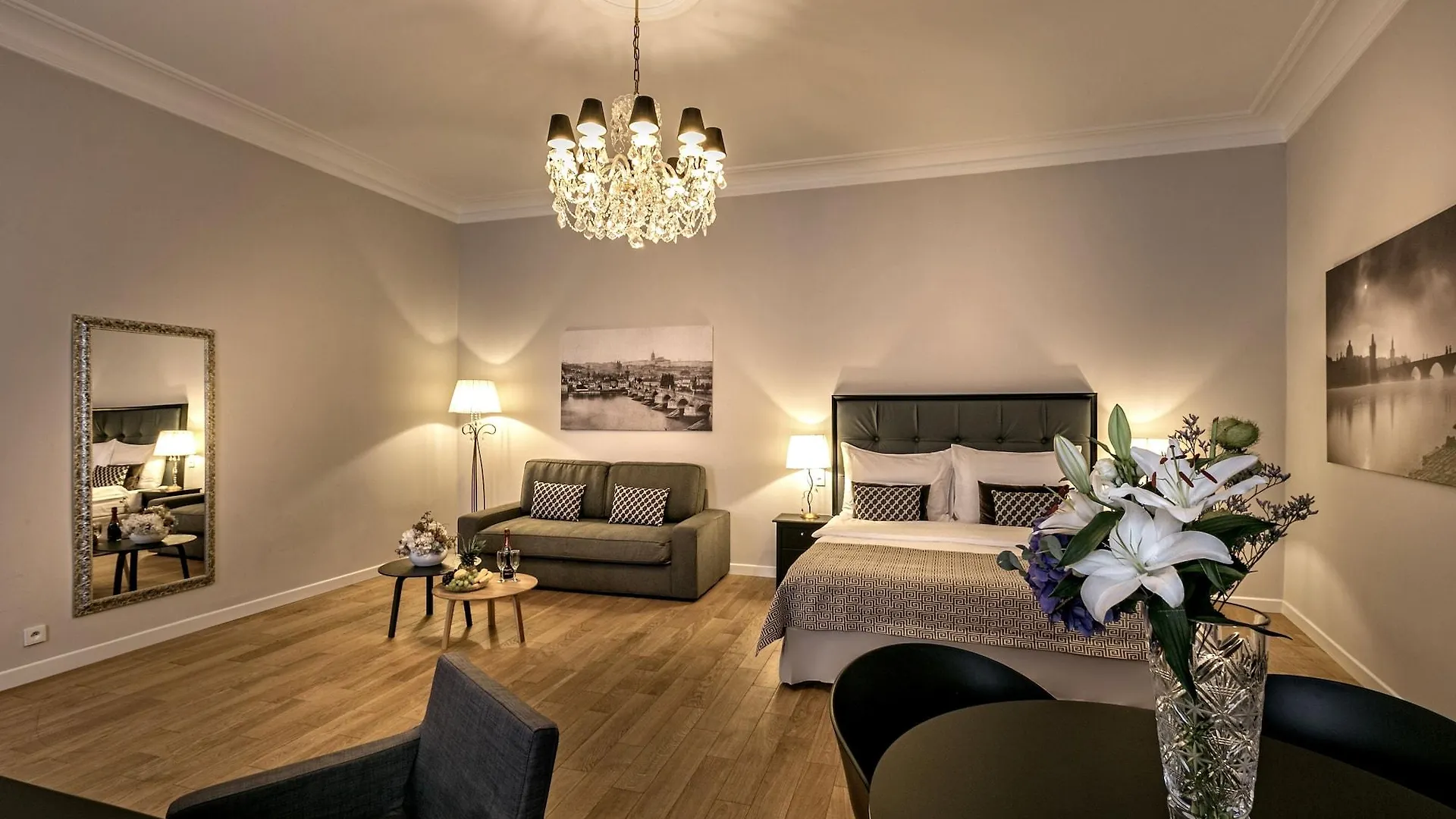 ****  Little King Hotel U Malvaze Прага Чехия