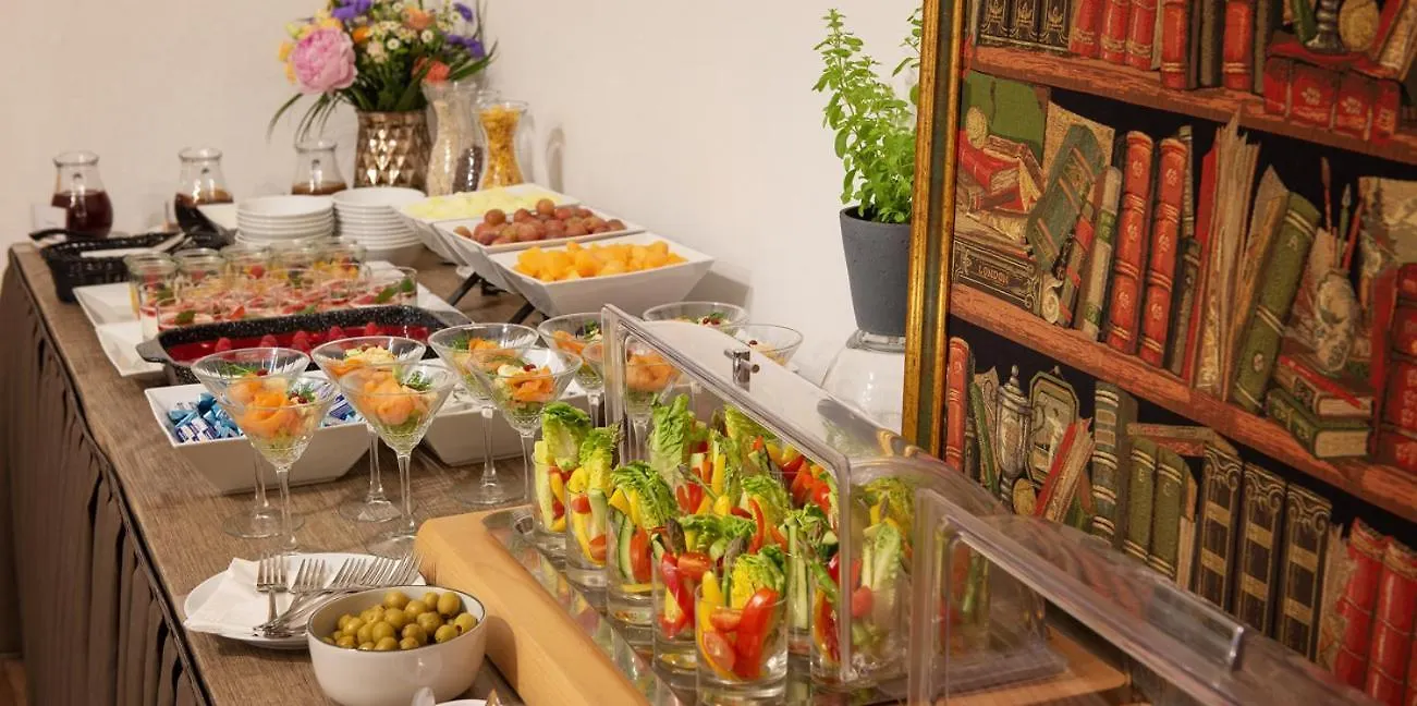 Little King Hotel U Malvaze Praga