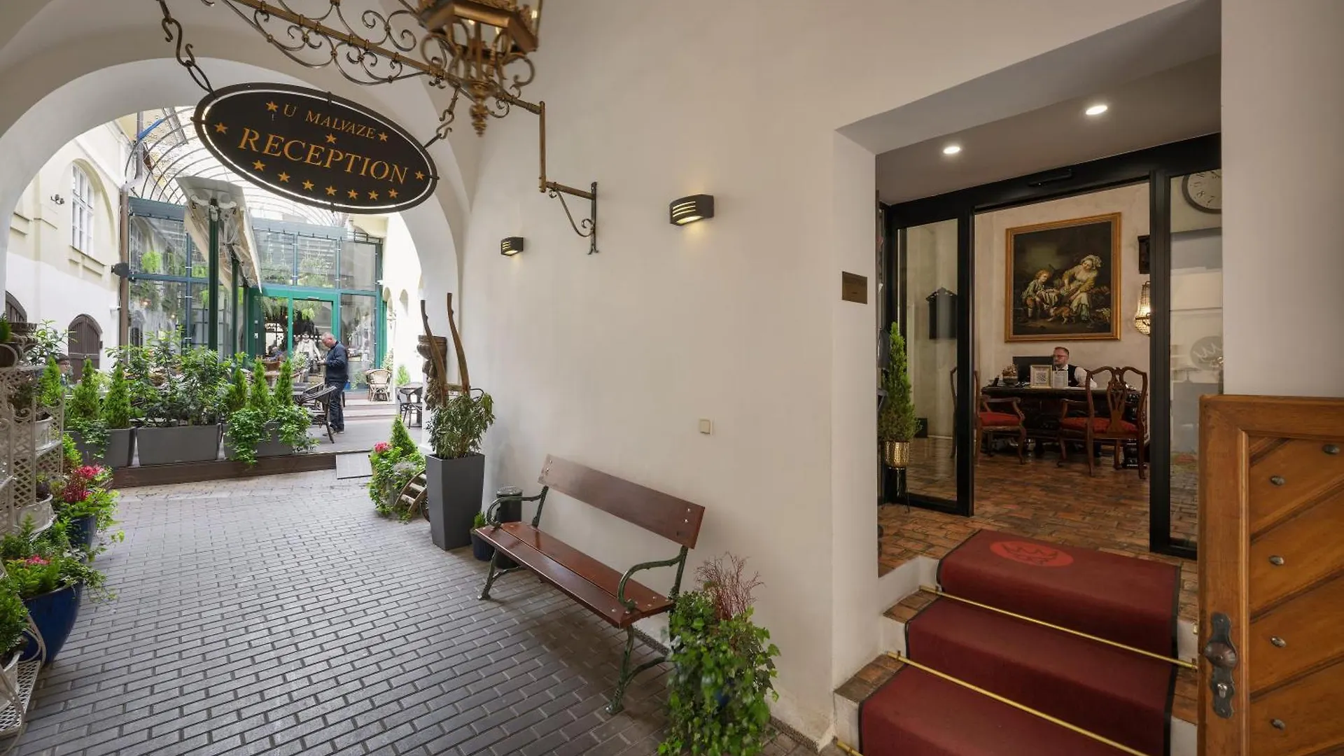 Little King Hotel U Malvaze Praga