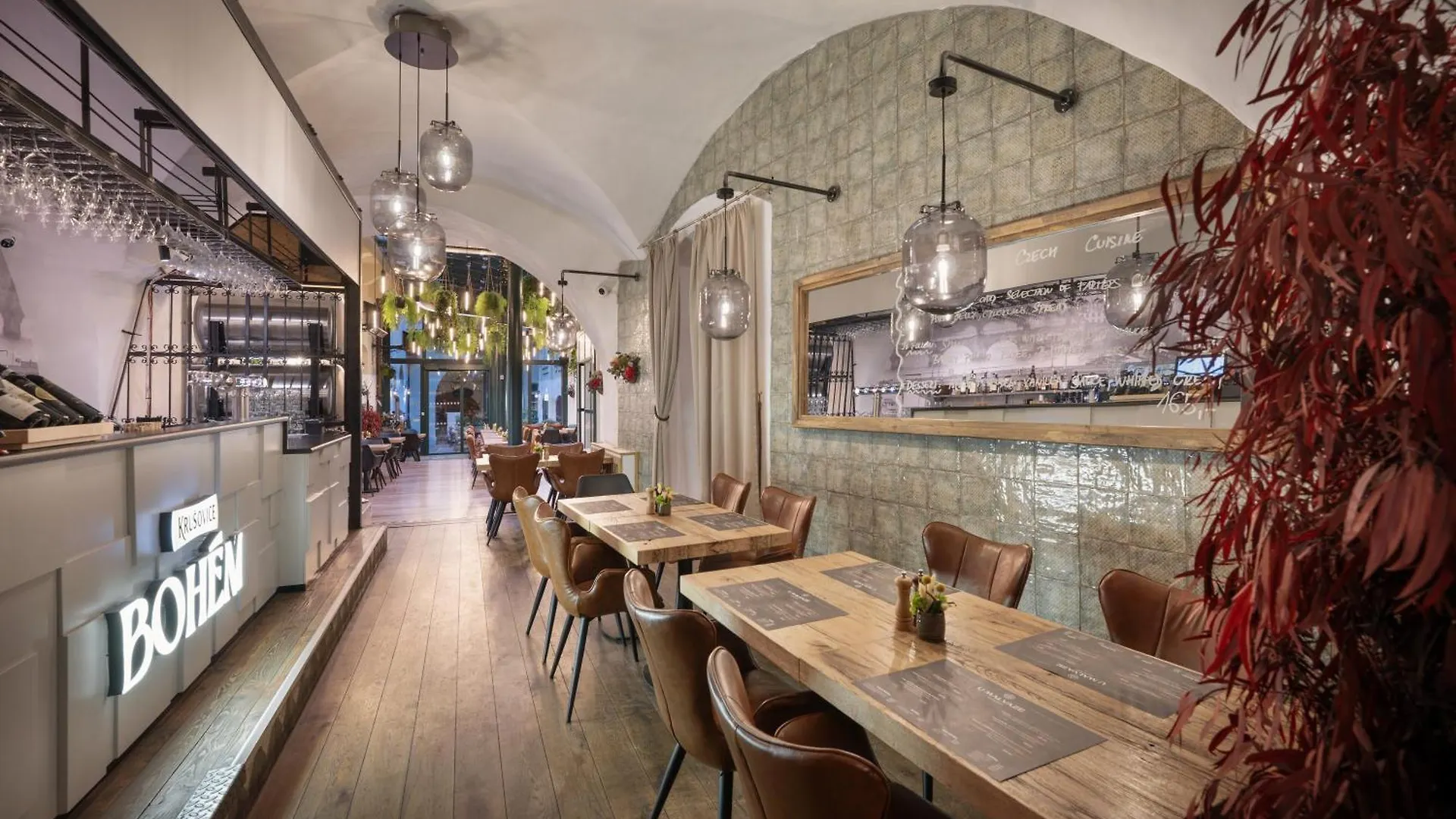 Little King Hotel U Malvaze Прага Чехия