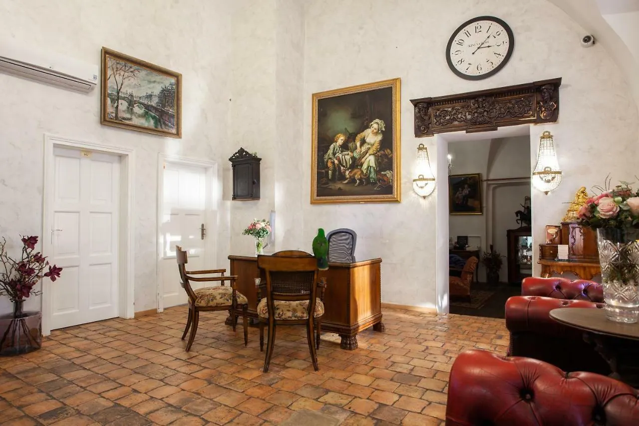 Little King Hotel U Malvaze Praga