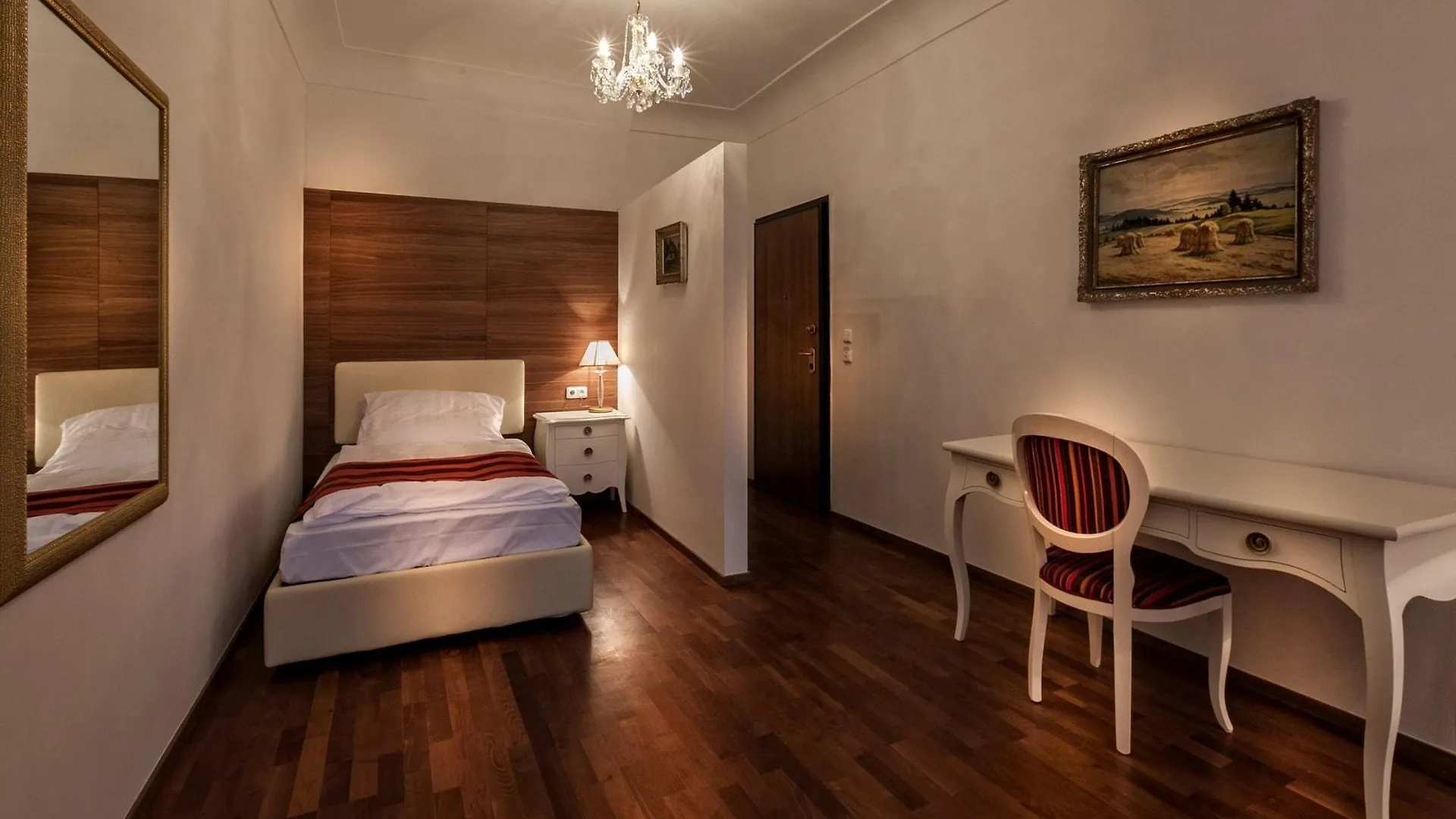 Little King Hotel U Malvaze Prag 4*,  Çek Cumhuriyeti